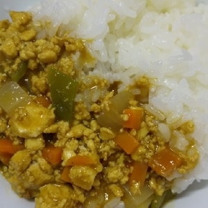 肉なしでも美味しい！ヘルシー豆腐カレー